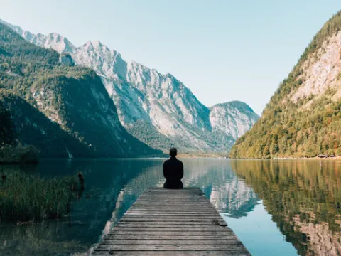 Viết tặng bản thân đang ngày một già đi...