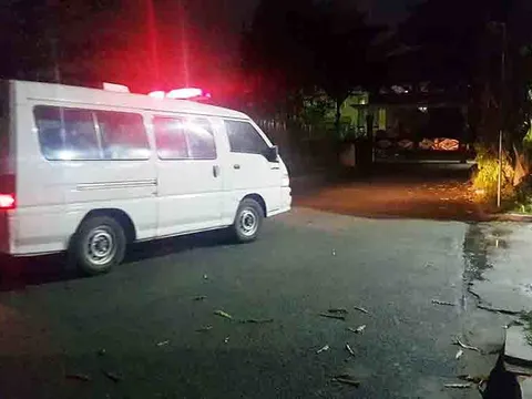 Mâu thuẫn tình cảm, cô gái đâm chết bạn trai ngay tại nơi làm việc