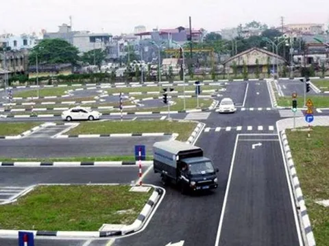 Từ năm 2021, thi bằng lái xe ô tô có những thay đổi gì?