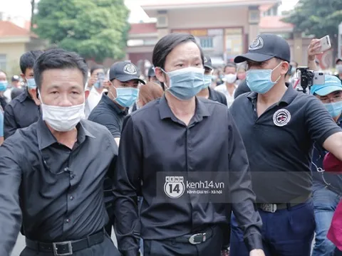 Đông đảo nghệ sĩ Việt đến tiễn đưa danh hài Chí Tài