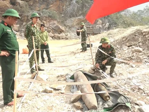 Phát hiện quả bom nặng 250kg khi tôn tạo đình làng ở Thanh Hoá