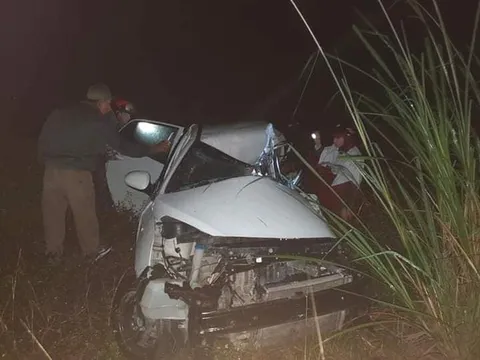 Xe tải đối đầu xe con trên dốc Ba Cô, tài xế tử vong trong cabin