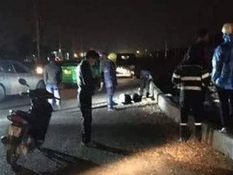 Thanh Hoá: Tông vào dải phân cách, 2 thanh niên tử vong tại chỗ