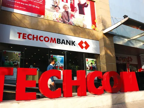 Techcombank triển khai 'Đặt lịch hẹn' và 'Du lịch, giải trí' trên F@st Mobile