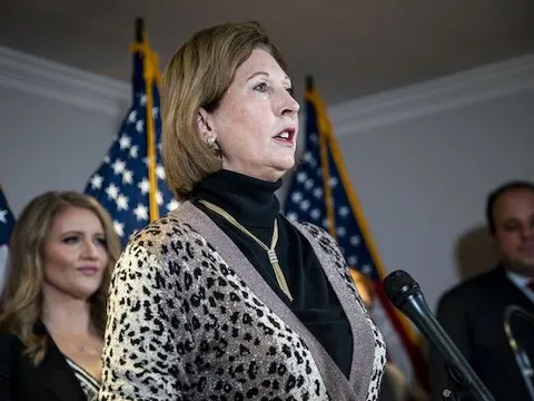 Tổng thống Trump dự tính đề cử luật sư Sidney Powell làm công tố viên đặc biệt điều tra gian lận bầu cử