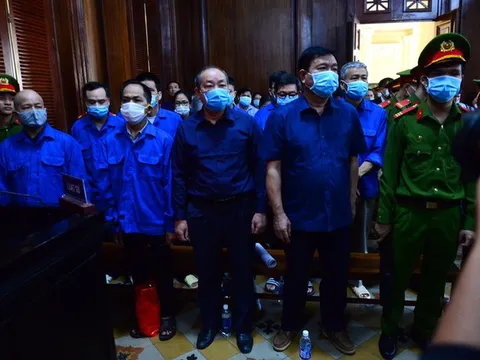 Ông Đinh La Thăng bị tuyên phạt 10 năm tù