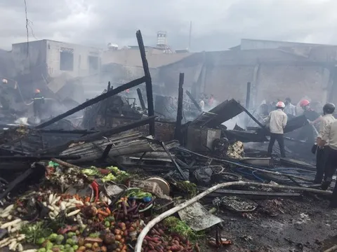 Lâm Đồng: 4 căn nhà bị thiêu rụi sau tiếng nổ lớn