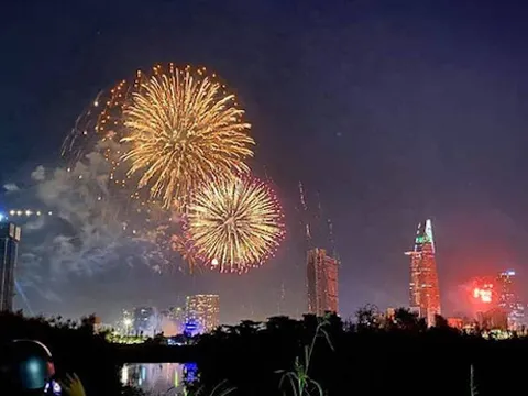 Hà Nội bắn pháo hoa tầm cao tại 3 điểm dịp Tết Dương lịch 2021