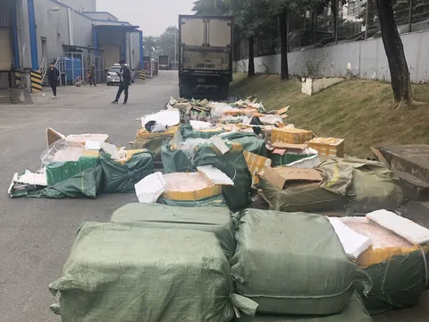 Siêu thị Mega Market lên tiếng vụ phát hiện xe chở lưỡi vịt, nầm lợn không rõ nguồn gốc