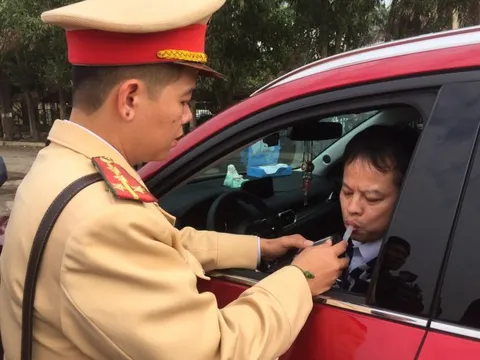 615 tài xế vi phạm nồng độ cồn, xử phạt hơn 800 triệu đồng sau 2 ngày thực hiện nghị định mới