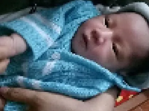 Bé sơ sinh bị bỏ rơi cùng bức thư của người mẹ