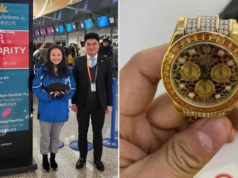 Tiếp viên Vietnam Airlines trả lại nhẫn kim cương, đồng hồ Rolex cho khách Campuchia