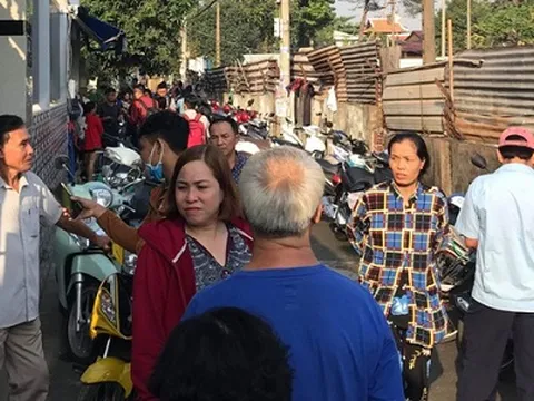 Cháy nhà lúc rạng sáng, 5 người trong gia đình tử vong