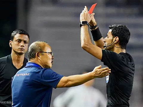 HLV Park Hang Seo bị AFC cấm chỉ đạo 4 trận, phạt 5000 USD