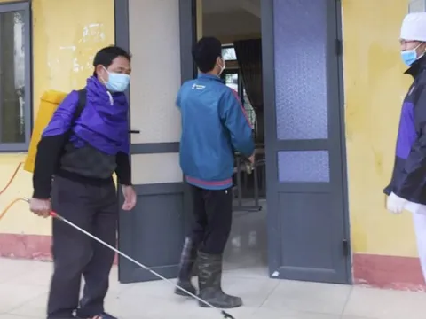 38 học sinh ở vùng dịch Vĩnh Phúc có triệu chứng ho, sốt đang được cách ly theo dõi