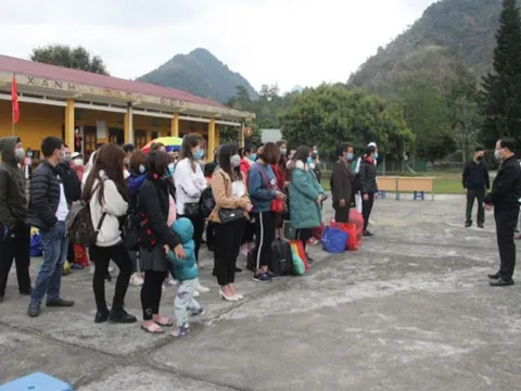 Lào Cai: 52 công dân đầu tiên được trở về nhà sau 14 ngày cách ly