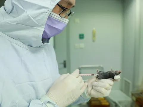 Trung Quốc dự kiến thử nghiệm vắc xin ngừa Covid-19 lần đầu vào tháng 4