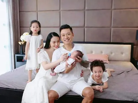 Hương Baby lên tiếng phủ nhận tin đồn ly hôn với ca sĩ Tuấn Hưng