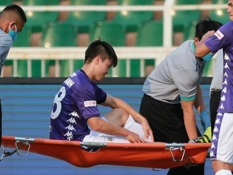 Duy Mạnh dính chấn thương nặng trong trận Siêu cúp Quốc gia