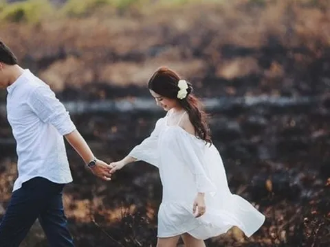 Có sai không khi em cứ mãi không buông bỏ được anh