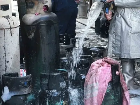 Bình gas phát nổ khiến một giáo viên về hưu tử vong thương tâm