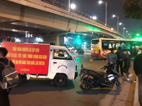 Hà Nội: Cụ bà 80 tuổi bị xe buýt kéo lê chục mét, tử vong