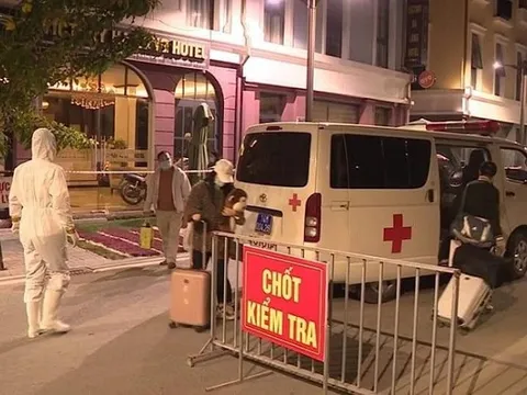 Tạm đình chỉ cán bộ ký giấy cho du học sinh nhiễm COVID-19 rời khu cách ly