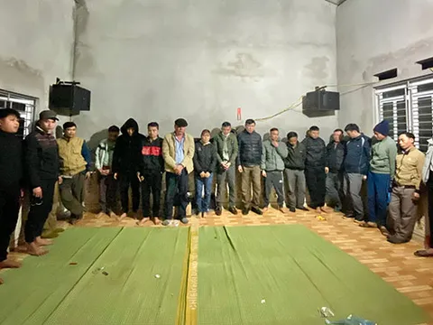 Hà Giang: Phá sới bạc trăm triệu đánh bằng quân bài thẻ tre