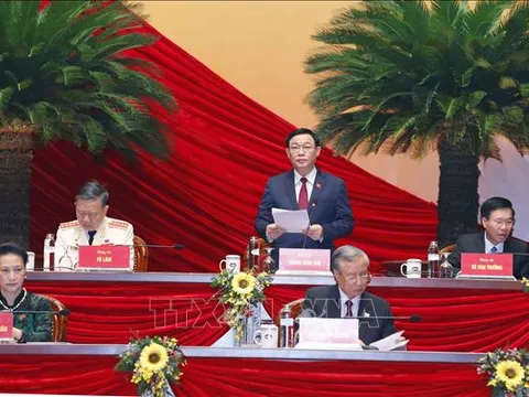 Tiếp tục thảo luận các văn kiện Đại hội trong phiên làm việc sáng 28/1