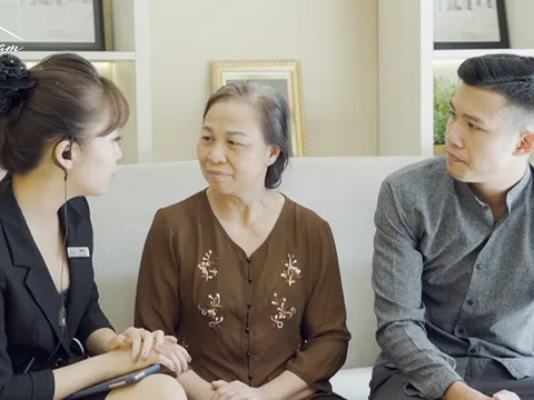 Mẹ đơn thân 30 năm xúc động khi nhận món quà đặc biệt từ con trai