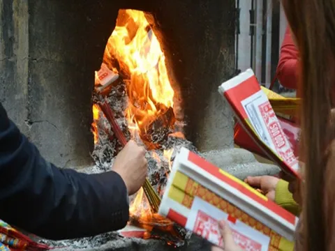 Mâm cỗ cúng hóa vàng Tết Tân Sửu 2021 cần chuẩn bị những gì?