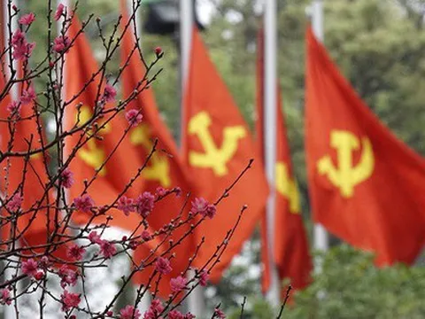 Xuân Tân Sửu: Xuân cất cánh