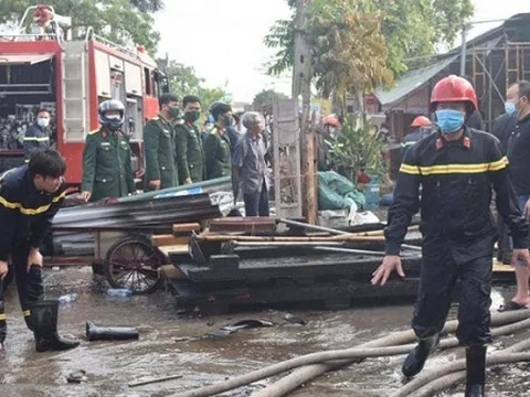 Thái Bình: Cháy lớn tại kho xưởng chế biến gỗ, nhiều tài sản bị thiêu rụi