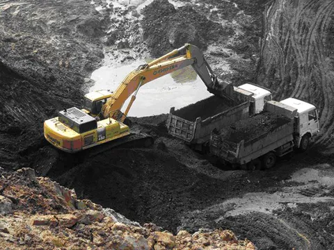 Triệt phá đường dây khai thác than lậu quy mô hàng trăm tỷ đồng