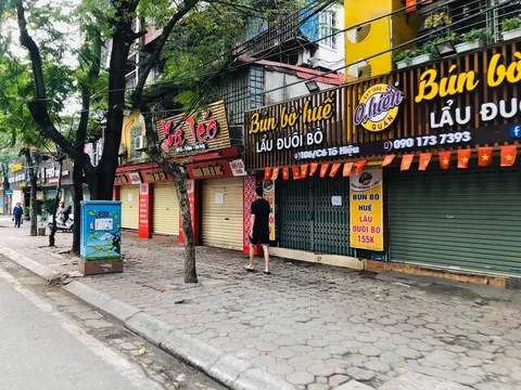 Có tiền nhàn rỗi, nên gửi tiết kiệm hay đầu tư kinh doanh?