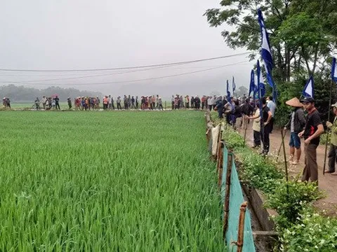 Người đàn ông bị điện giật tử vong khi hát karaoke một mình