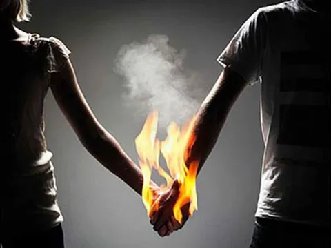 Đừng 'biến' tình yêu thành thù hận