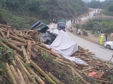 Danh tính 7 nạn nhân tử vong trong vụ xe chở keo bị lật ở Thanh Hoá