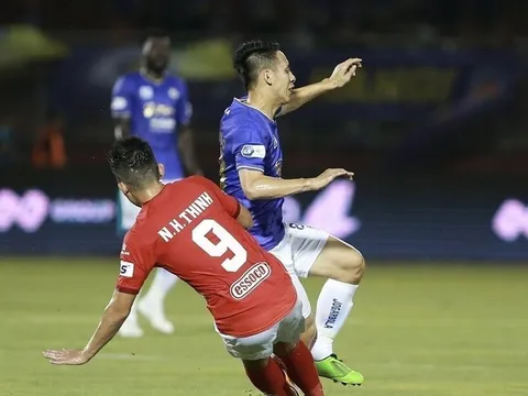 Đạp gãy chân Hùng Dũng, Hoàng Thịnh bị cấm thi đấu 9 tháng