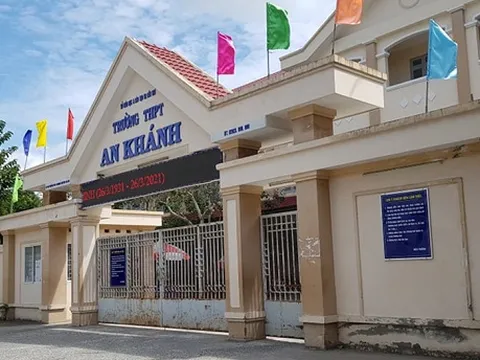 Bị bạn bỏ chất 'lạ' vào miệng, nam sinh lớp 10 nhập viện cấp cứu