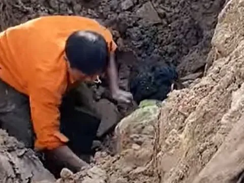 Sự thật về thông tin đào được người đàn ông dưới lòng đất ở Hà Nội