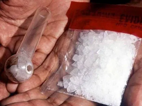 Phó Chủ tịch xã ở Hà Nội tự ý nghỉ việc, bị bắt vì tàng trữ ma túy