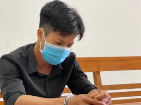 Em trai dùng dao đâm chết anh ruột sau khi đi nhậu về