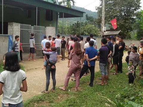 Nghệ An: Nghi án chồng dùng dao sát hại vợ dã man trên giường ngủ