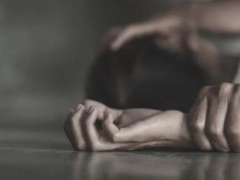 Khởi tố đối tượng giở trò đồi bại với con gái 13 tuổi