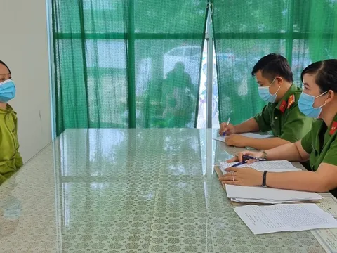 Sợ chồng nghi ngoại tình, người phụ nữ vứt con trai mới sinh xuống sông