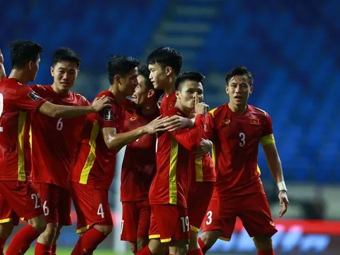 Hãy yêu nước như tinh thần đẹp của môn 'thể thao vua'