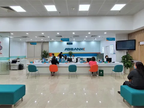 ABBANK áp dụng hệ thống nhận diện thương hiệu và không gian giao dịch mới
