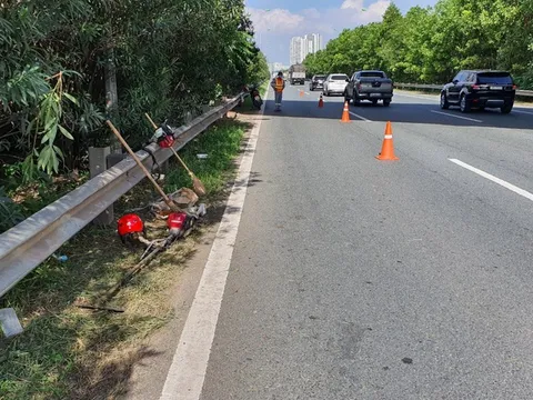 Truy tìm tài xế ô tô gây tai nạn chết người trên cao tốc Đại lộ Thăng Long