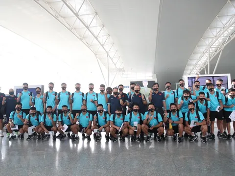 Đội tuyển Việt Nam đã về nước và thực hiện cách ly y tế tại TP.HCM